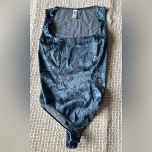 Victorias Secret women’s one piece thong cami blue and cream color size small